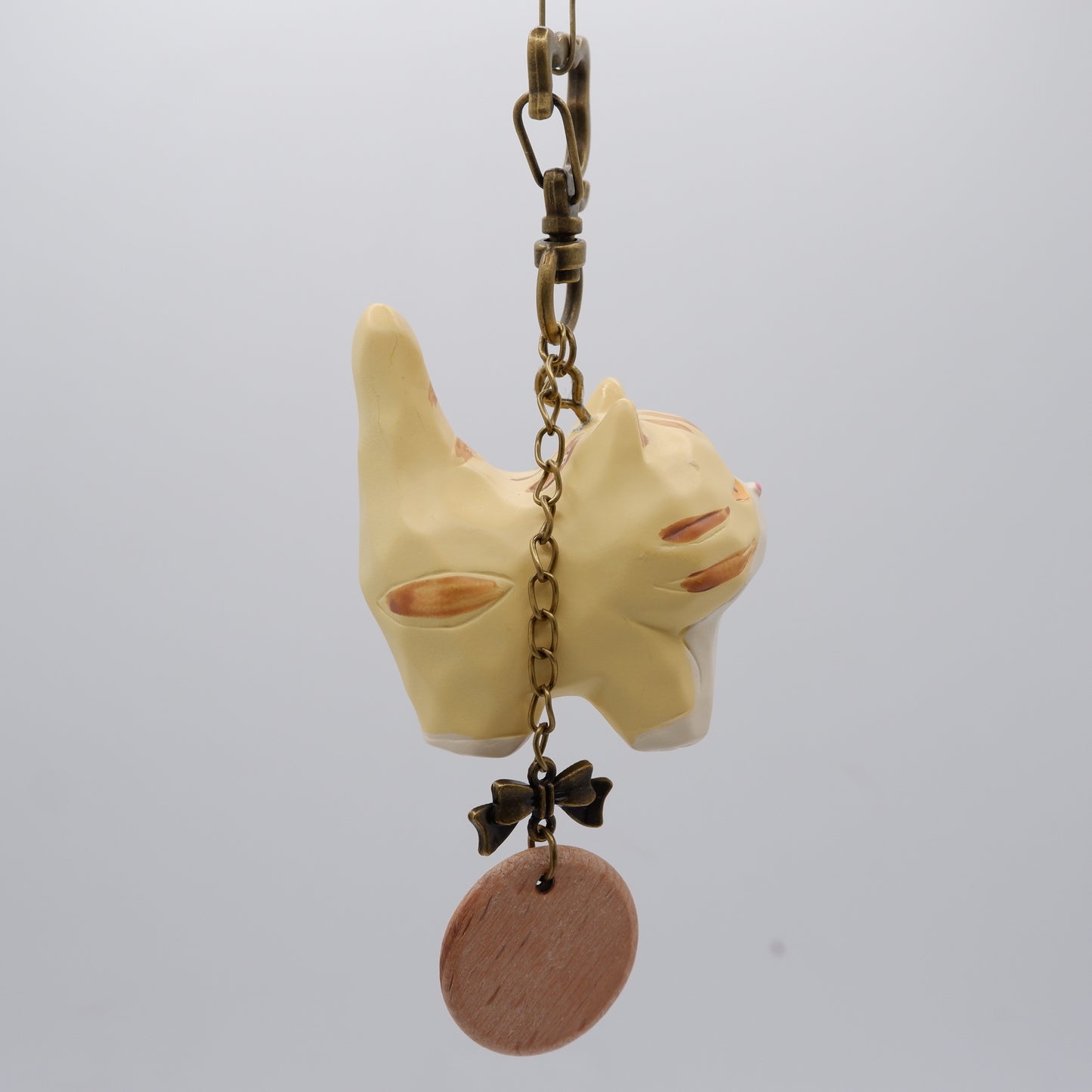 Tail Held High - Resin Keychain with Personalised Wooden Name Tag