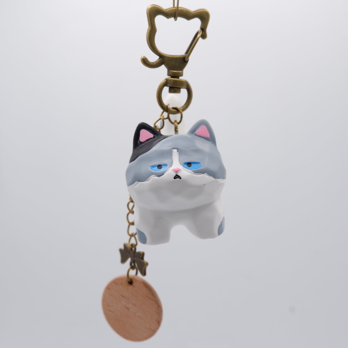 Tail Held High - Resin Keychain with Personalised Wooden Name Tag