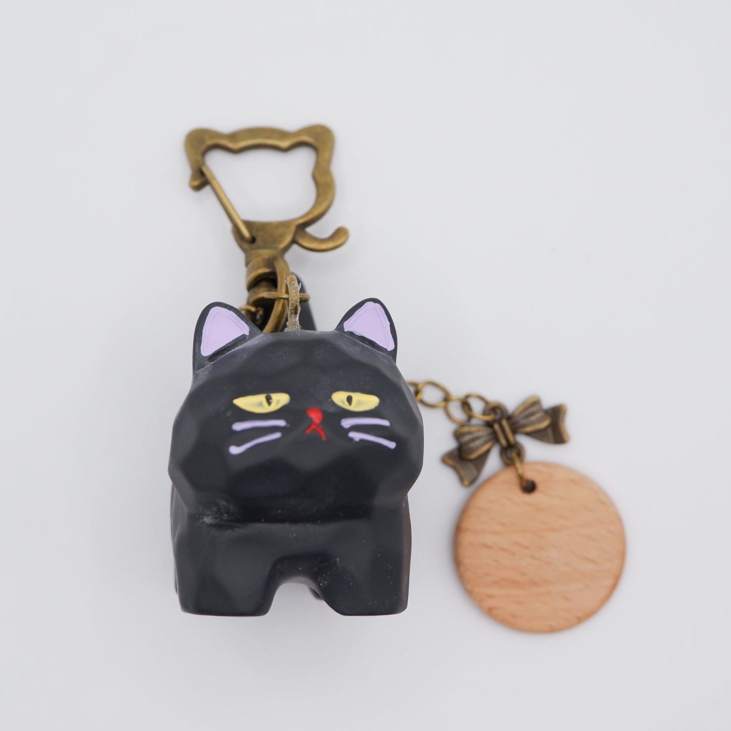 Tail Held High - Resin Keychain with Personalised Wooden Name Tag