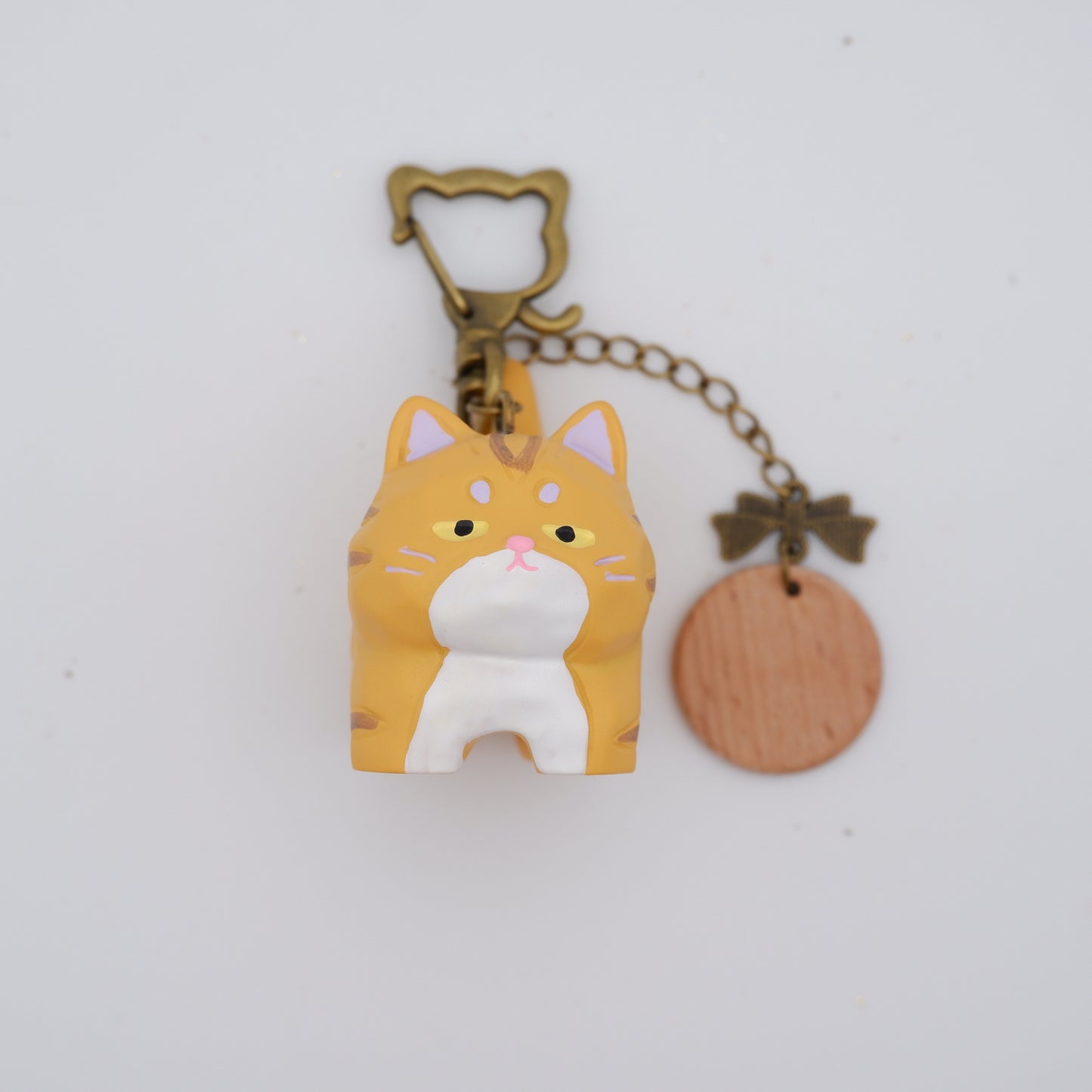 Tail Held High - Resin Keychain with Personalised Wooden Name Tag