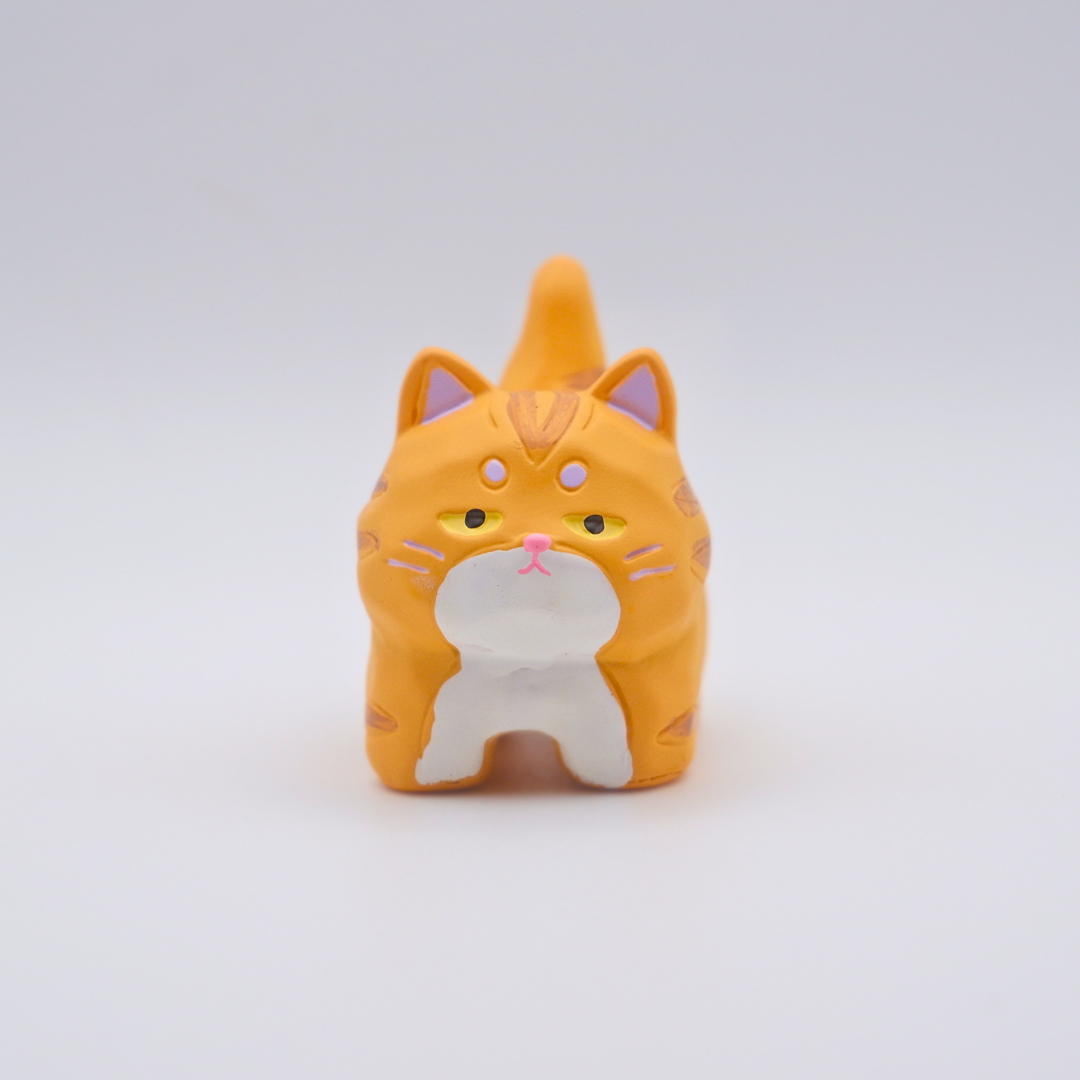 Tail Held High Resin Figure