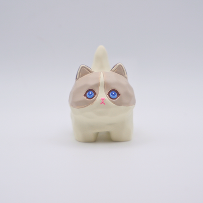 Tail Held High Resin Figure